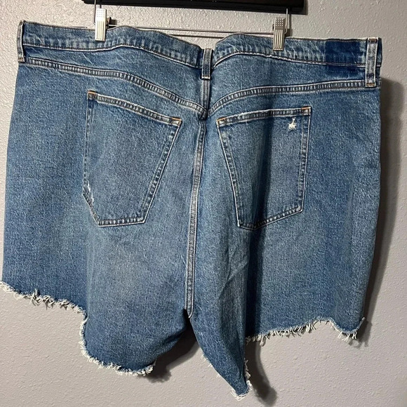 NWT PLUS Sz Abercrombie And Fitch “The Dad” Short High Rise Sz 36 22 Curve Love - Picture 6 of 7